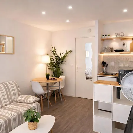 Cosy Nest 아파트